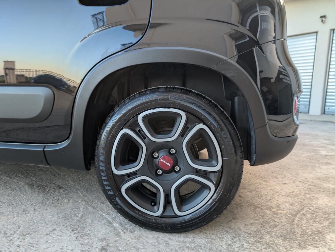 Fiat Panda 1.0 Hybrid 2021 PARI AL NUOVO
