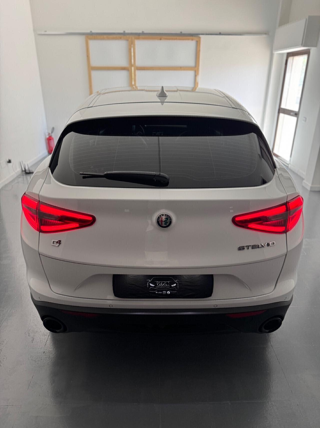 Alfa Romeo Stelvio 2.2 Turbodiesel 180 CV AT8 Q4