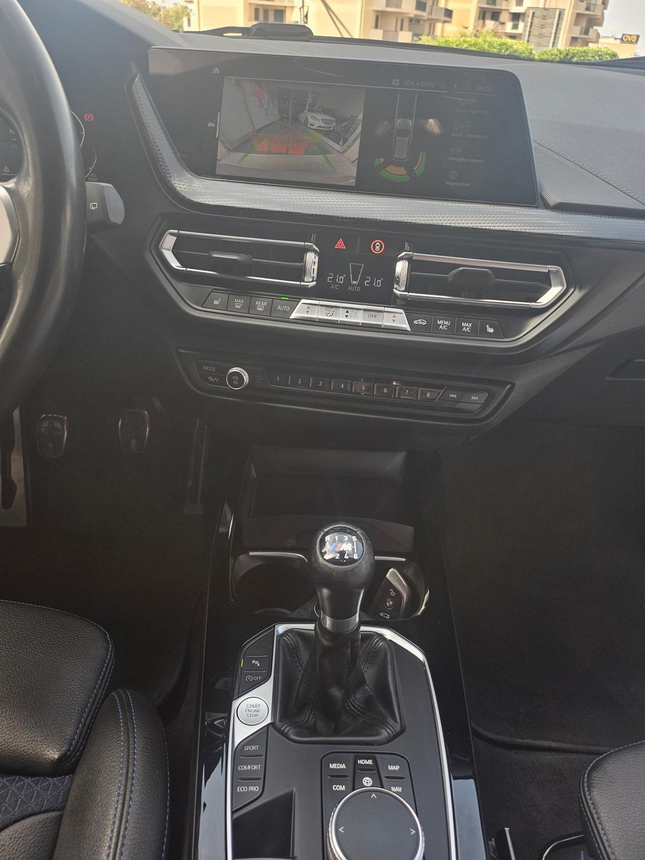 Bmw 118 118d 5p. Msport