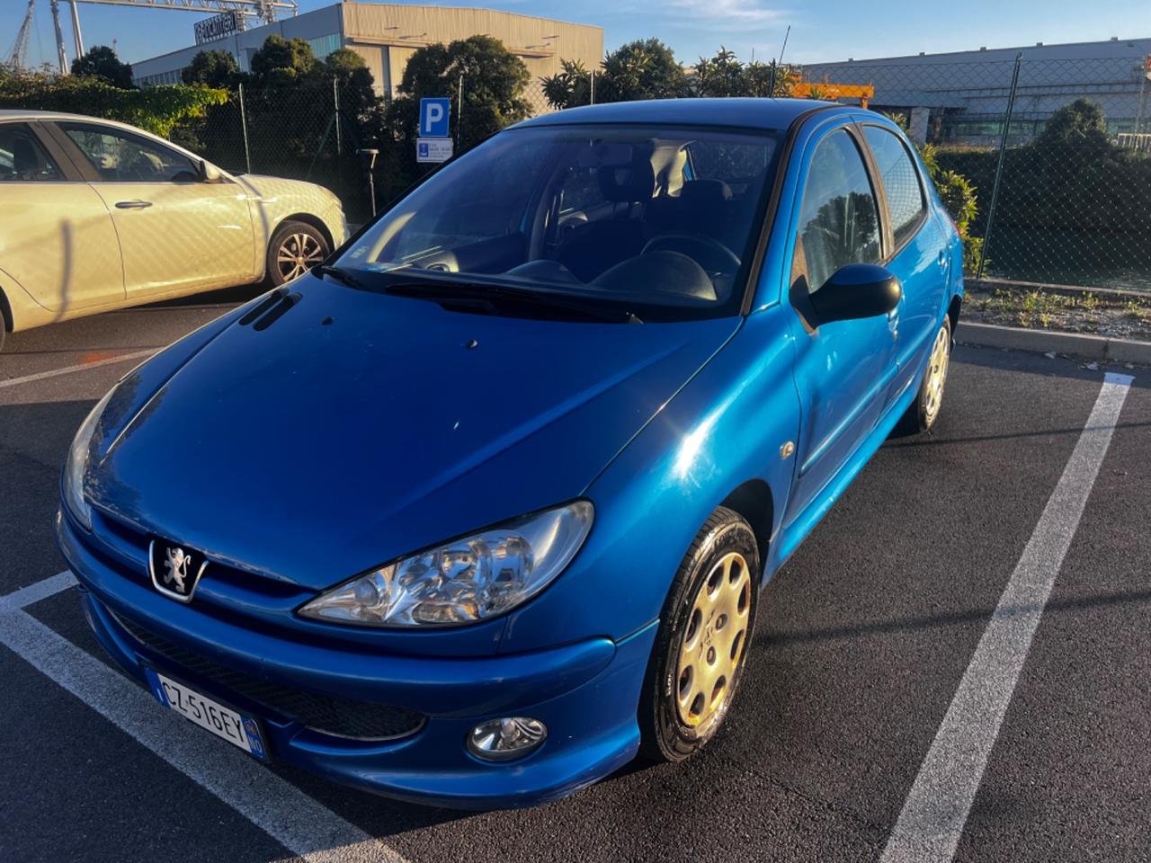 Peugeot 206