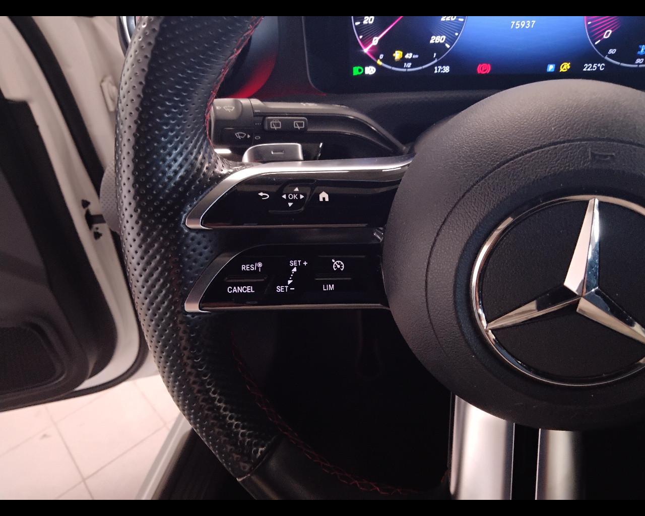 Mercedes-Benz Classe A - W177 2023 - A 180 d AMG Line Advanced Plus auto