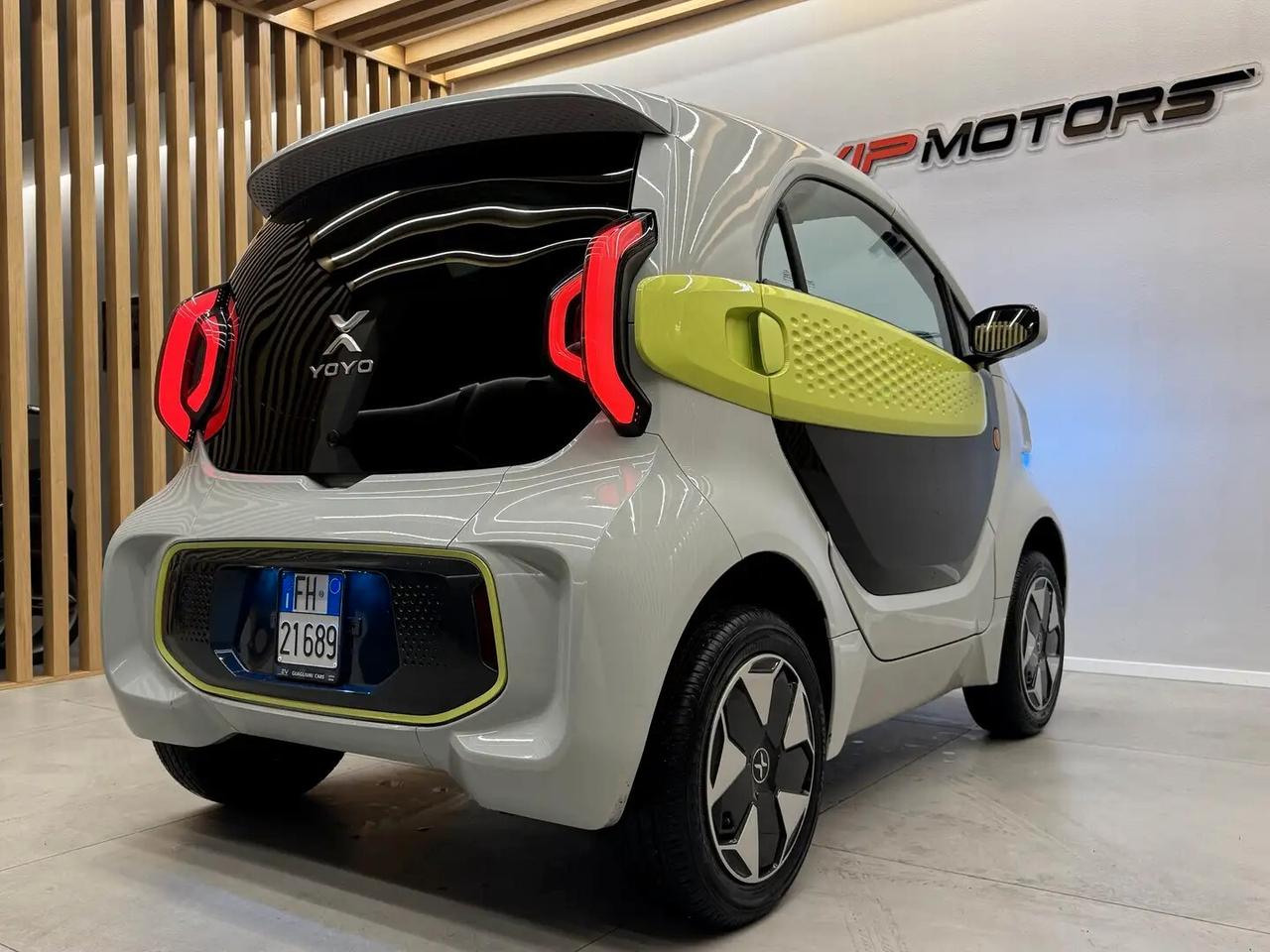 XEV Yoyo e-sport 10CV SENZA PATENTE GUIDABILE A 16ANNI