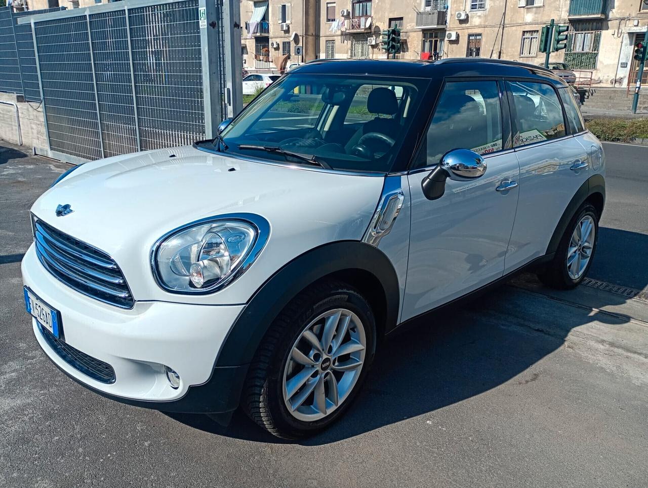 MINI COUNTRYMAN SOLAMENTE 37.000 KM 1.6 DIESEL