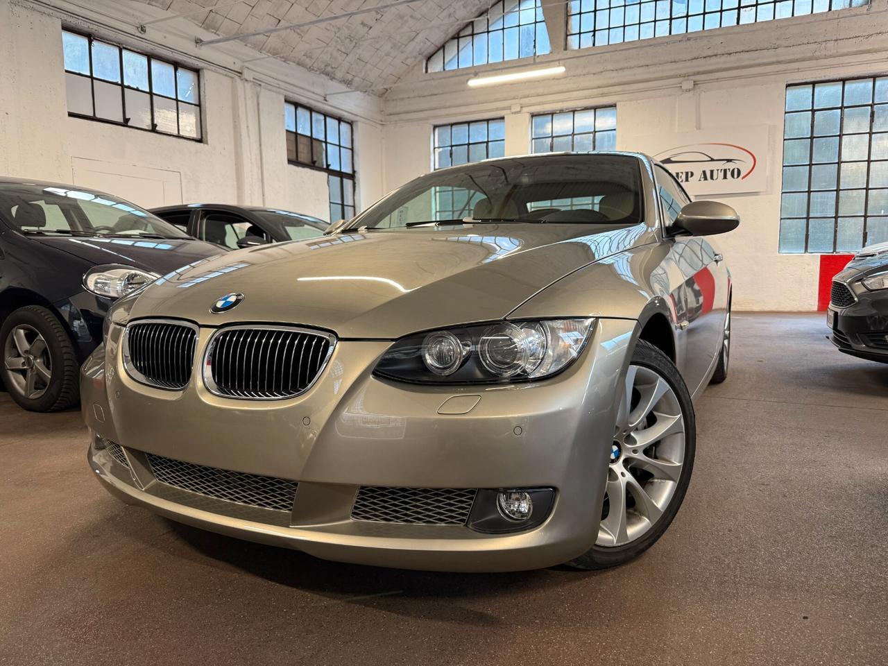 Bmw 335i CABRIO - SOLO 61.500 KM