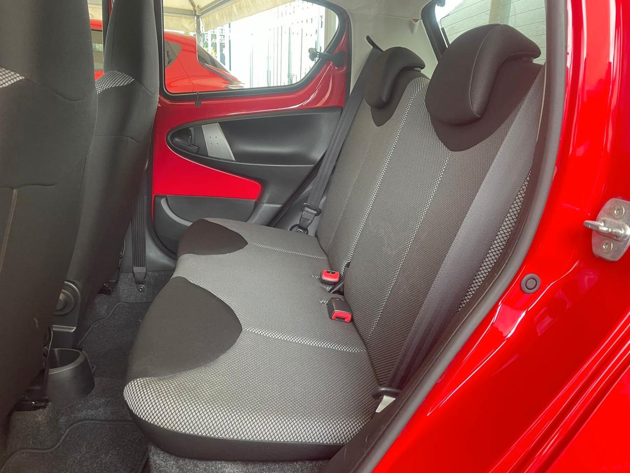 Toyota Aygo 1.0 12V VVT-i 5 porte Tobasco MMT automatica