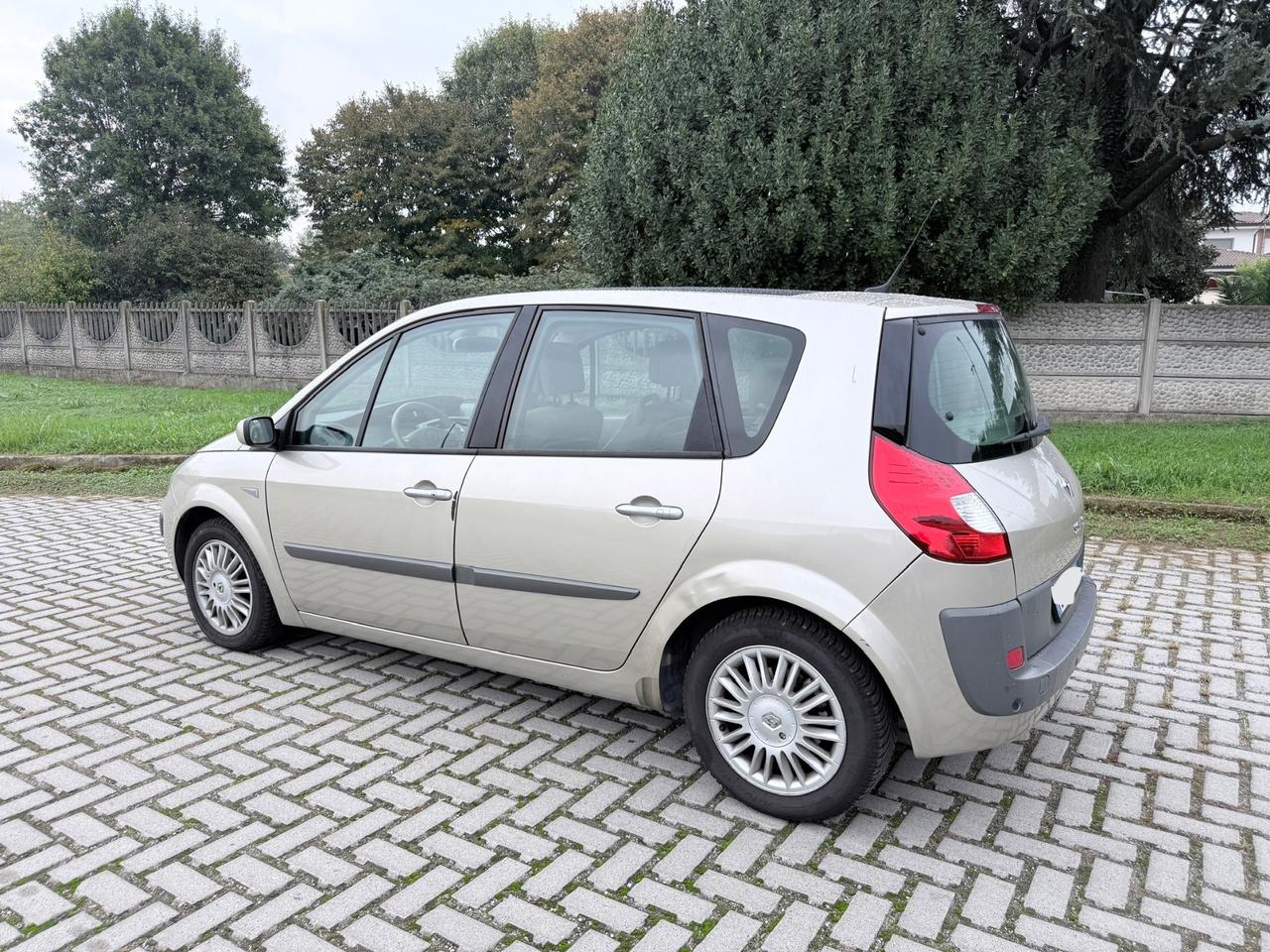 Renault Scenic Scénic 1.6 16V Luxe