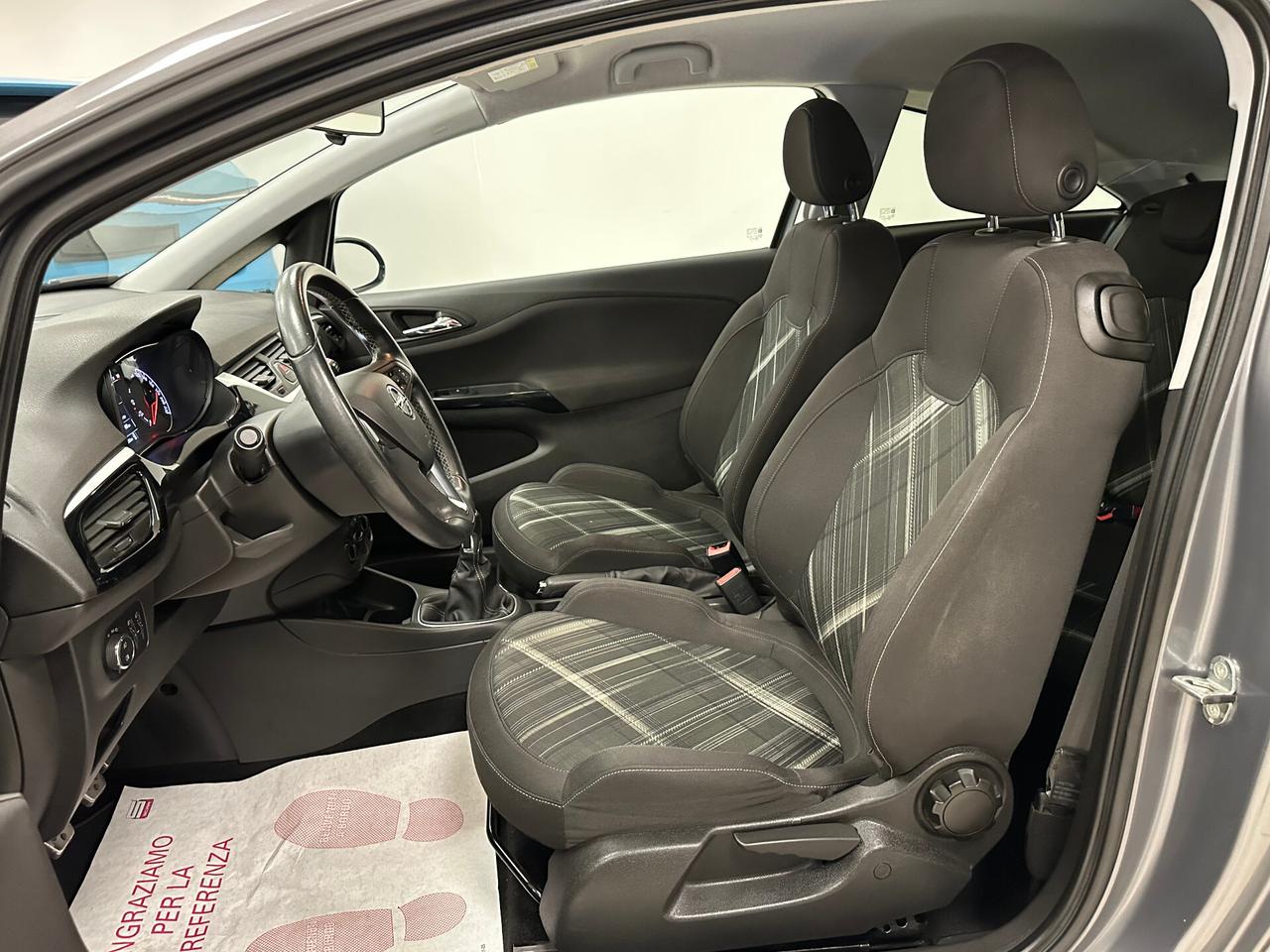 Opel Corsa 1.4 90CV Benzina Coupé b-Color - 2015