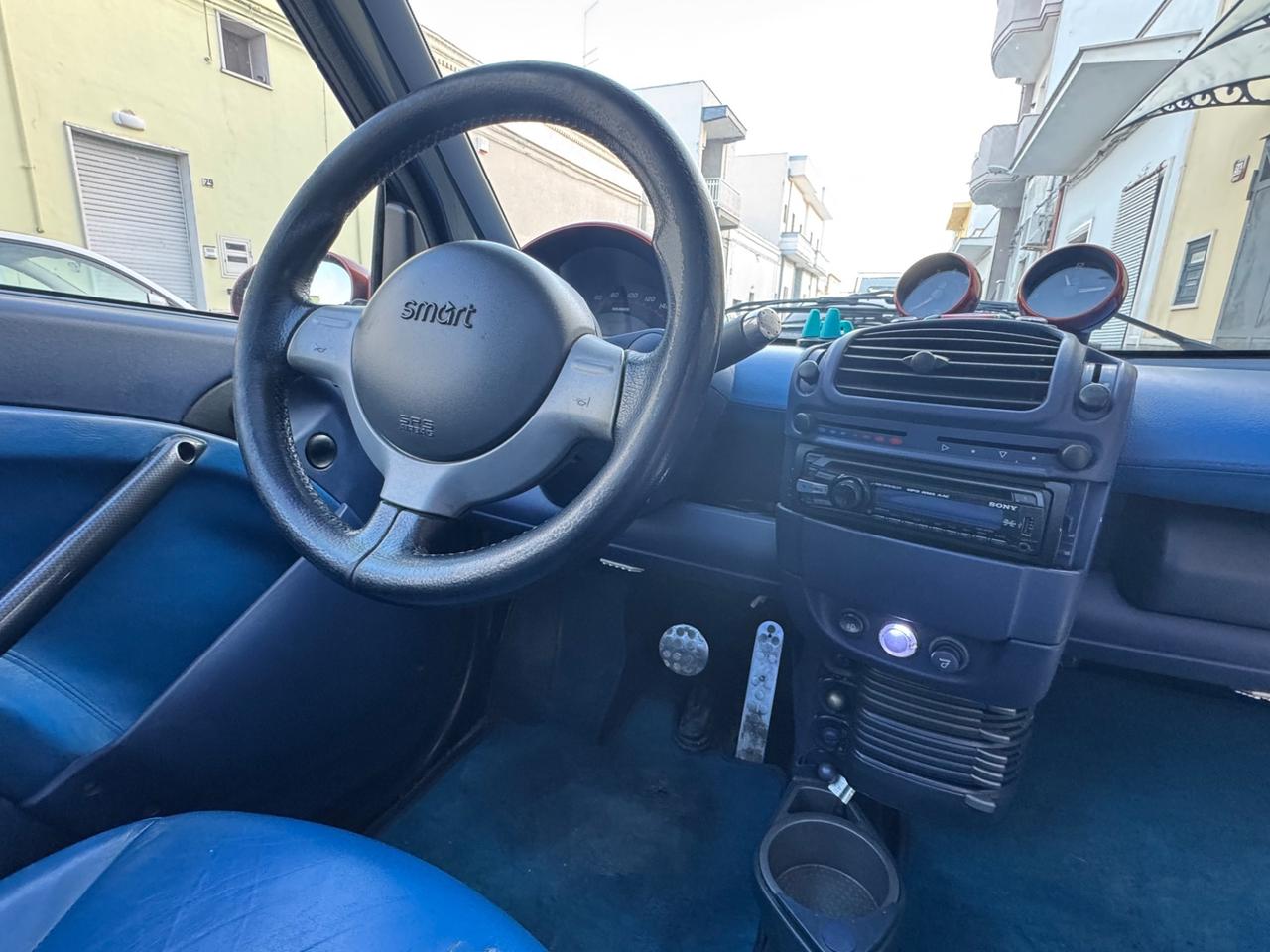 Smart ForTwo 700 coupé pure (45 kW)