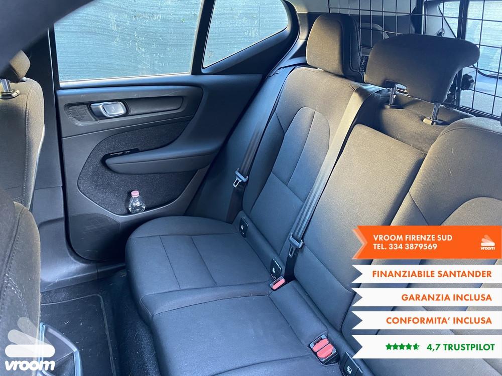 VOLVO XC40 (2017-->) XC40 T2 Momentum Pro