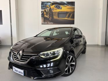 Renault Megane Mégane TCe 140 CV Duel