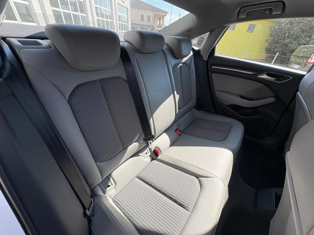 Audi A3 Sedan 1.6 TDI Design