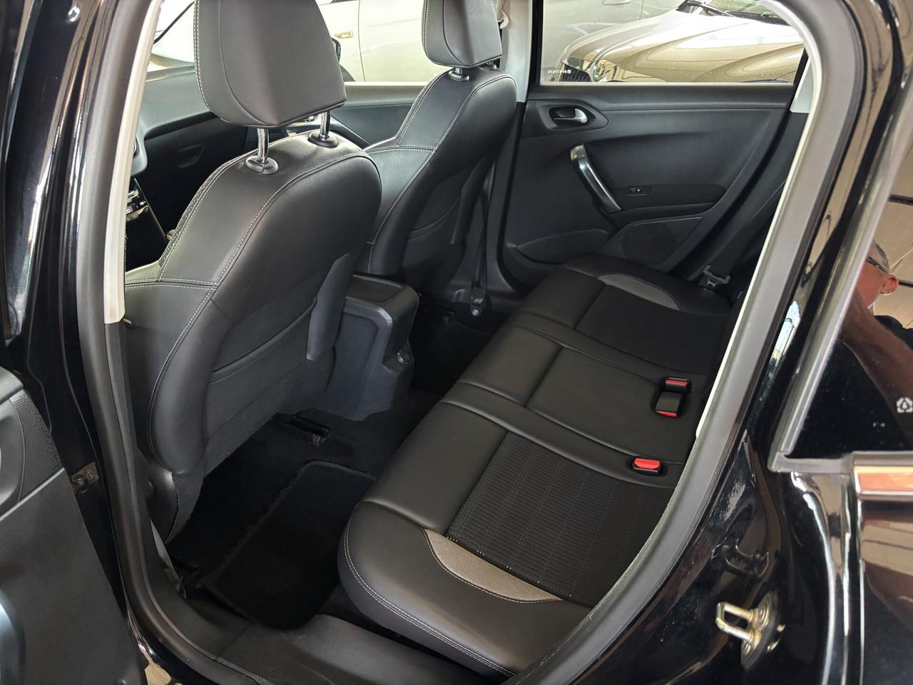 Peugeot 2008 1.6 e-HDi 92 CV Stop&Start Allure