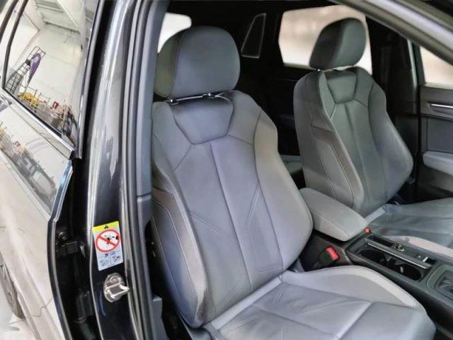 AUDI Q3 40 TDI quattro S tronic S line edition
