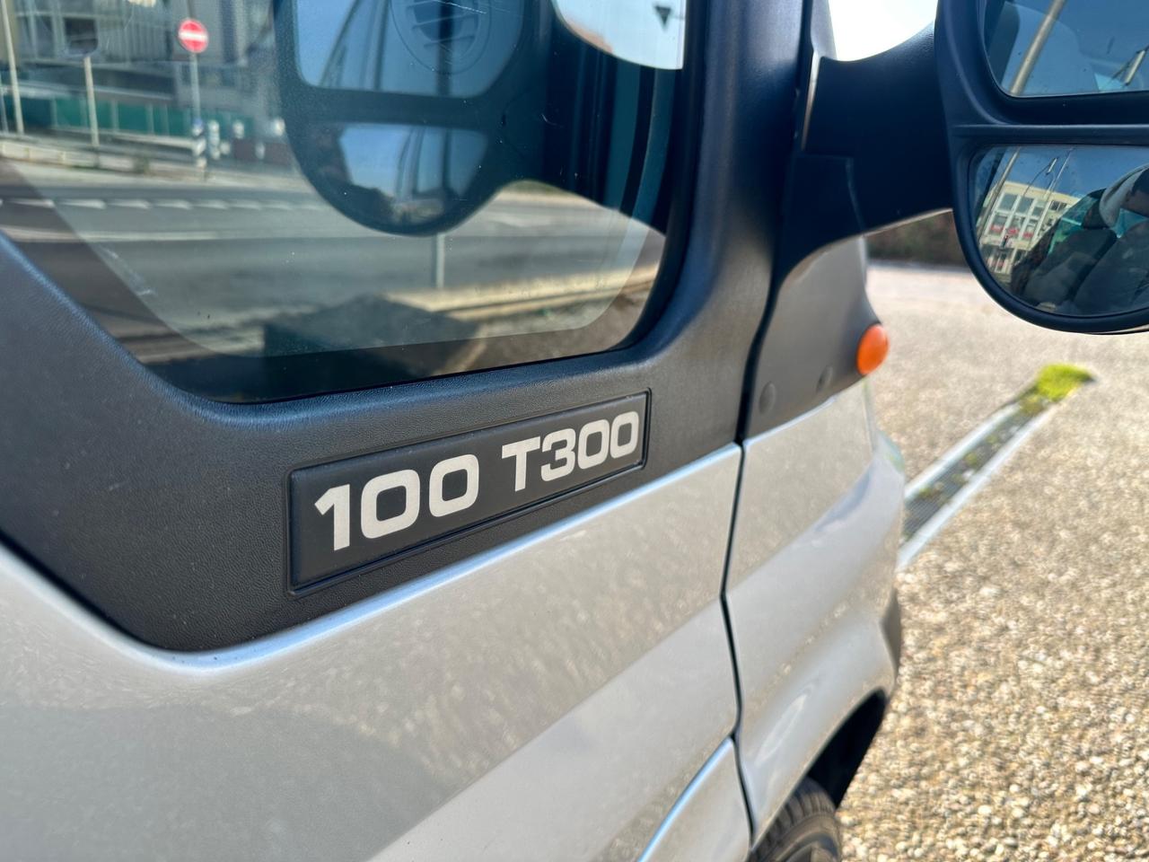 Ford Transit 9 posti t300 2.0 TD/100 74kw 101cv neopatentati