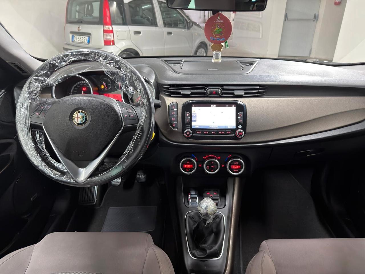 Alfa Romeo Giulietta 1.6 JTDm-2 105 CV Exclusive