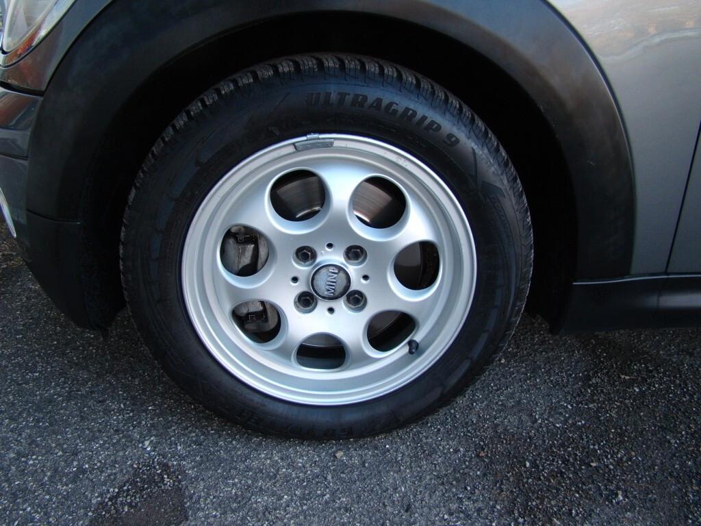 Mini 1.4 16V 75CV. One