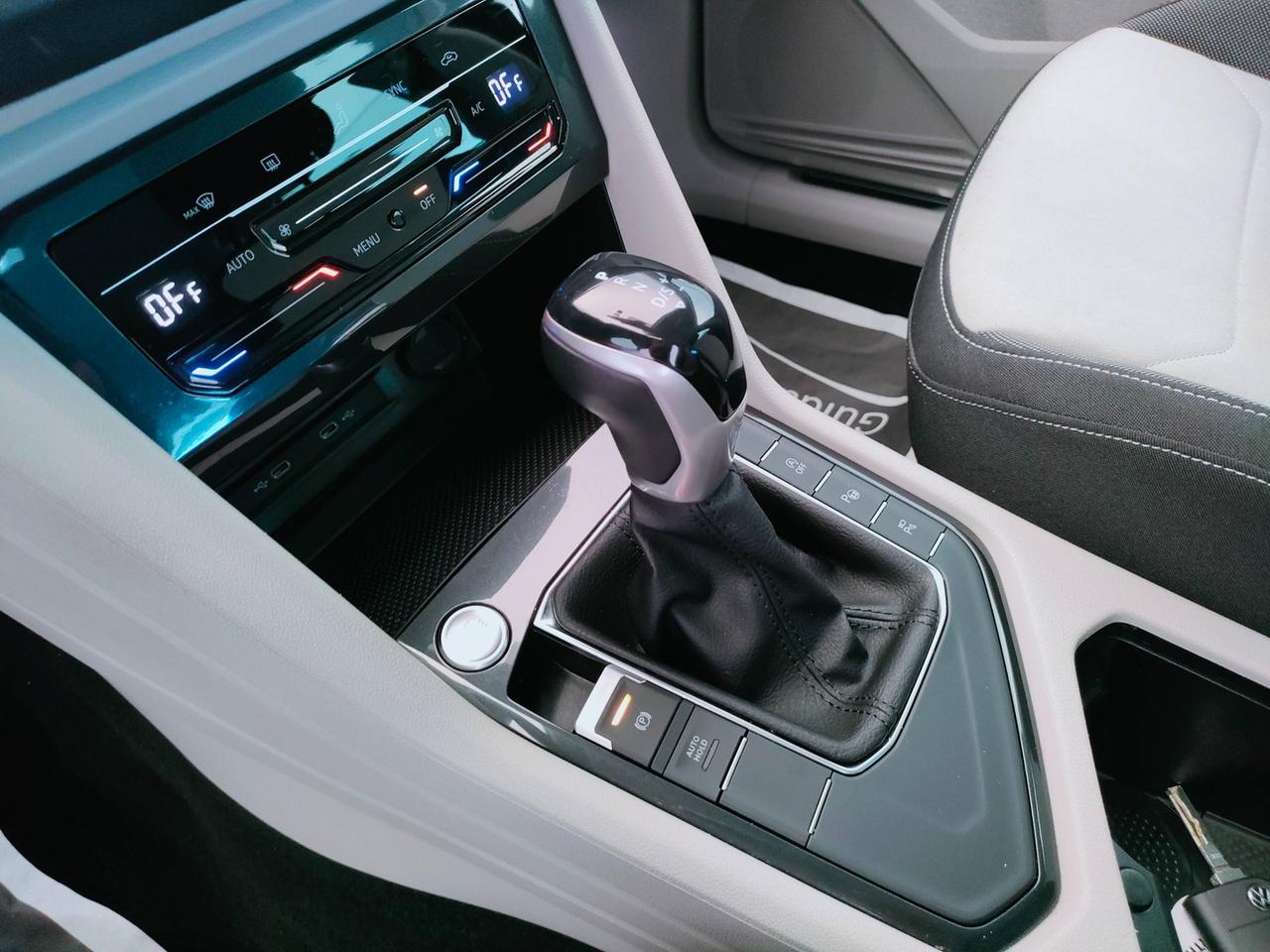 VOLKSWAGEN Tiguan II 2021 - Tiguan 2.0 tdi Elegance 150cv dsg