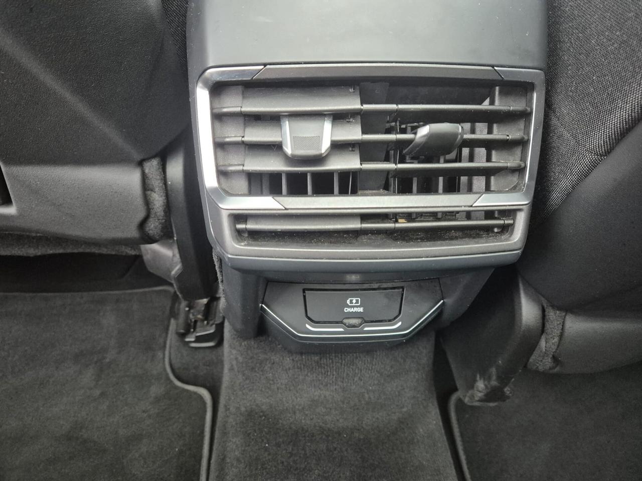 Lynk&co 01 PHEV 261CV