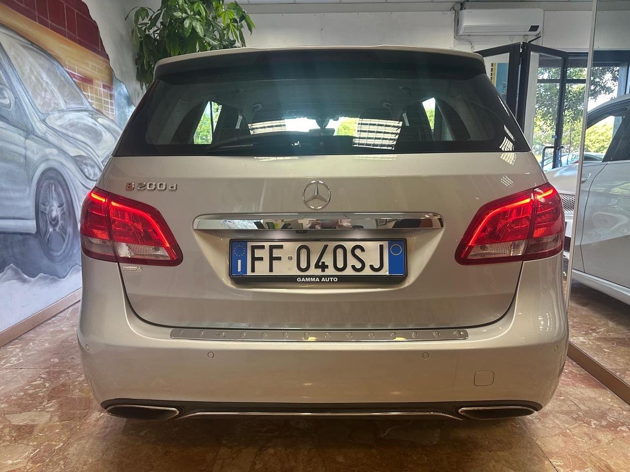 MERCEDES BENZ B 200 d AUTOMATICA SPORT NAVI TELECAMERA TUTTI I TAGLIANDI MB UNIPRO