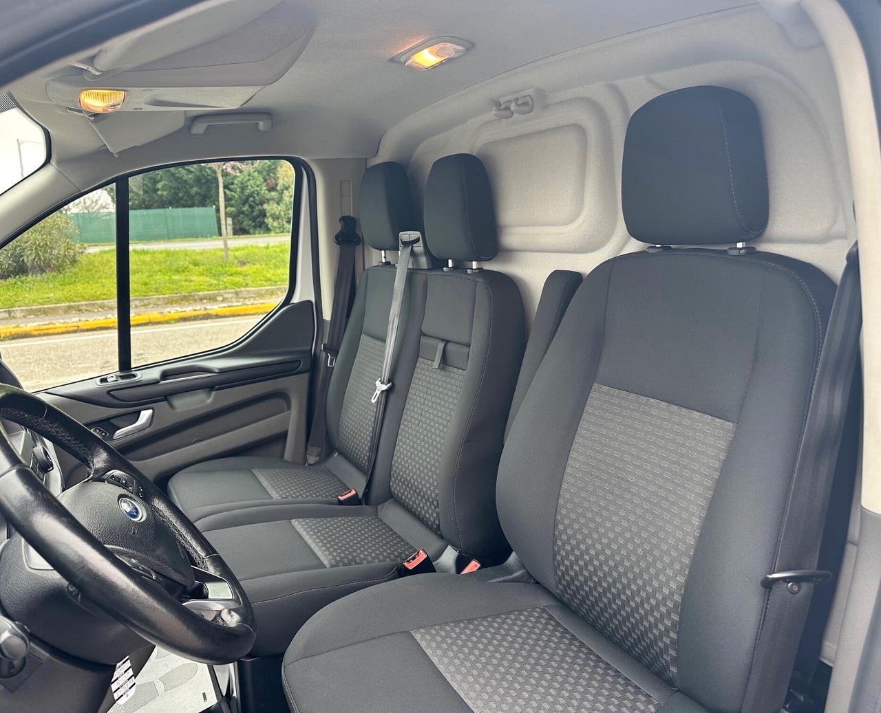 Ford Transit Custom L1H2 2.0 EcoBlue 130 Cv Auto (Euro 6.2)