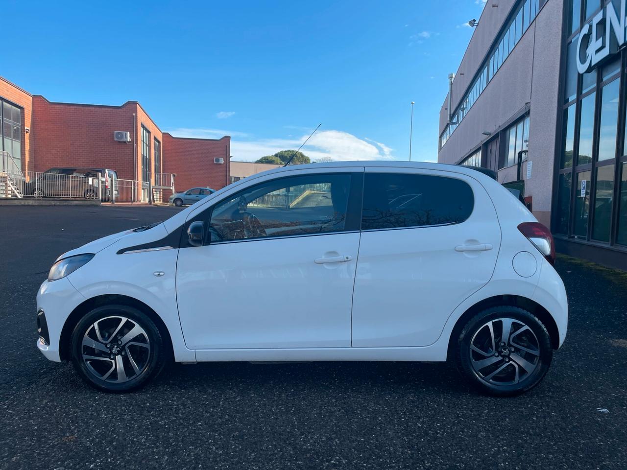 Peugeot 108 VTi 72 S&S 5 porte Allure