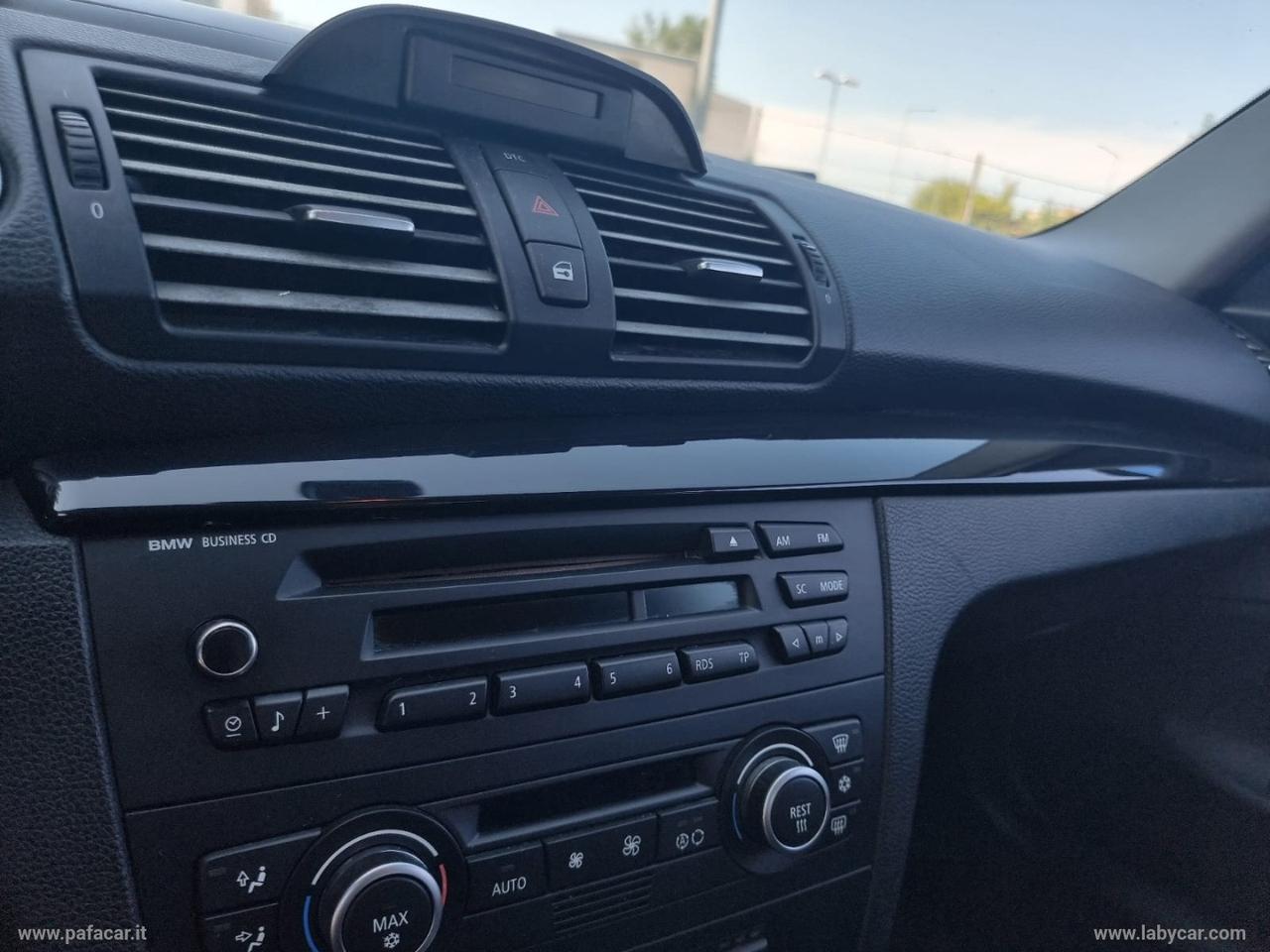 BMW 120i 3p. Futura
