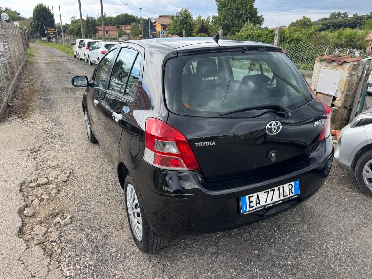Toyota Yaris 1.3 5 porte Sol NEOPATENTATI