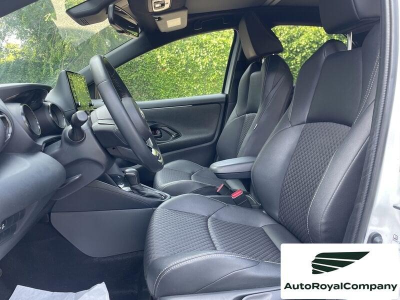 Toyota Yaris 1.5 Hybrid 5 porte Lounge IVA ESPOSTA