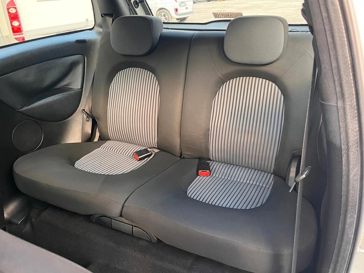 Lancia Ypsilon 1.2 60Cv Argento 80.000KM NUOVISSIMA