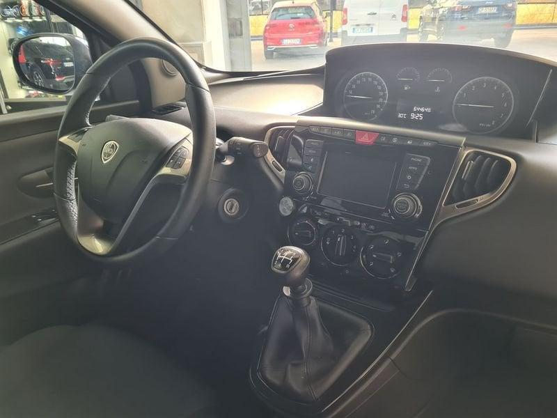 Lancia Ypsilon 1.2 69cv Platinum