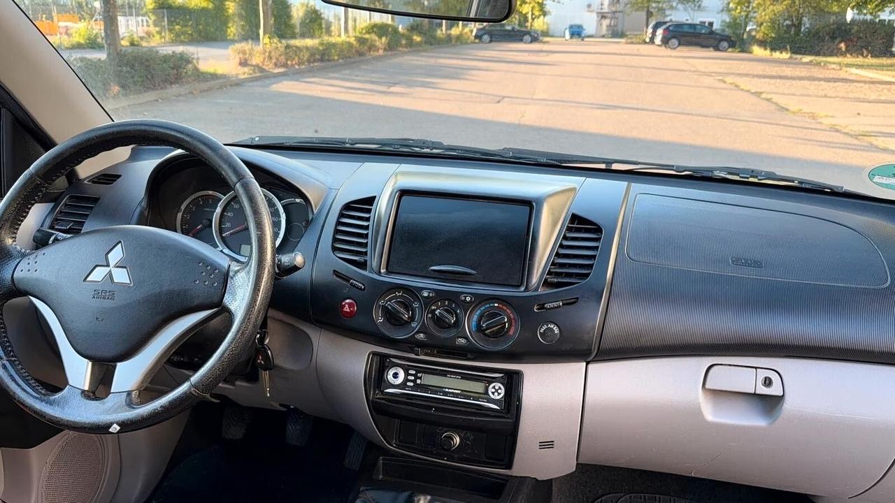 Mitsubishi L200 2.5 DI-D/136CV Club Cab Invite DPF