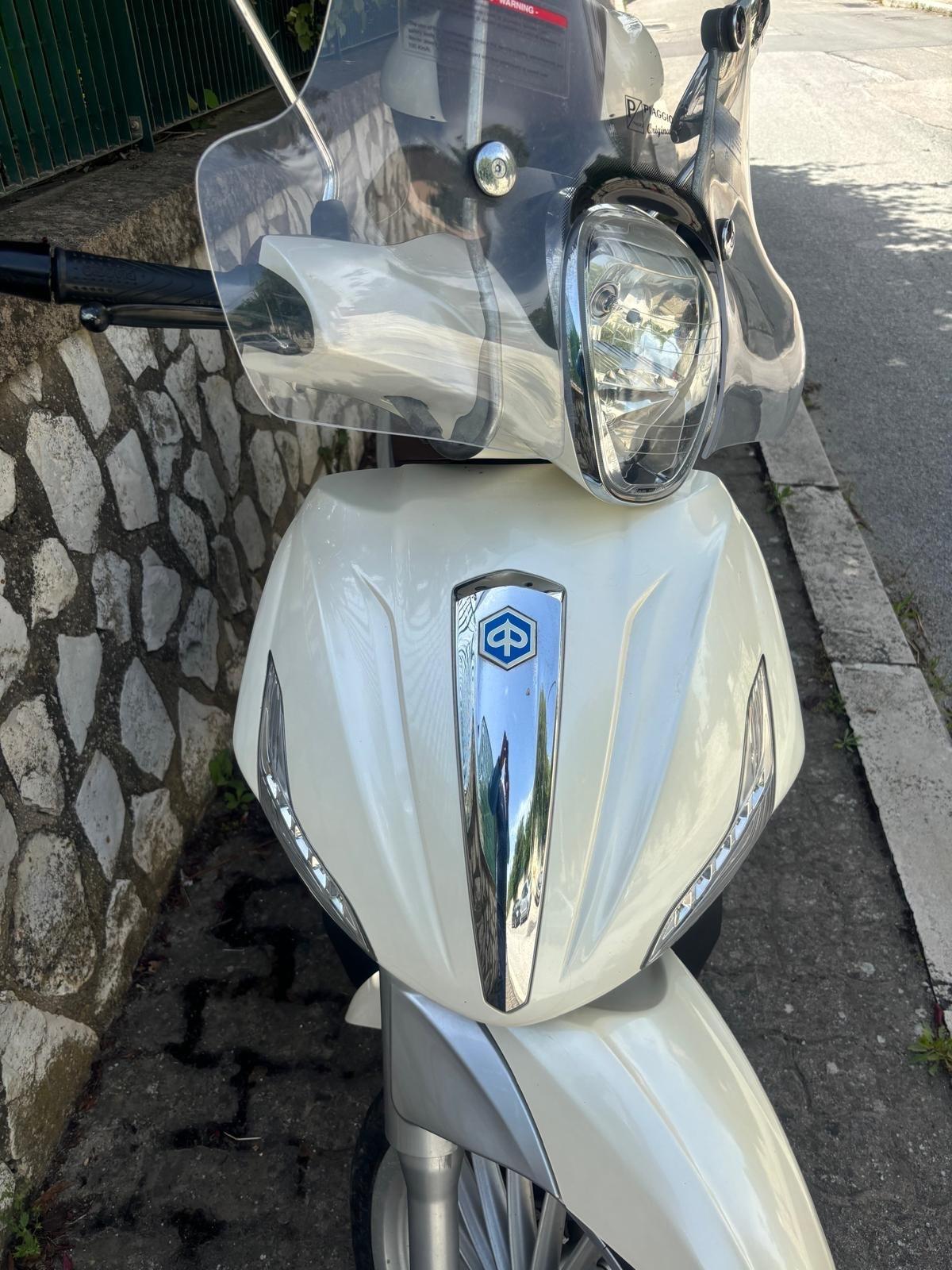 Piaggio Beverly 300 2016