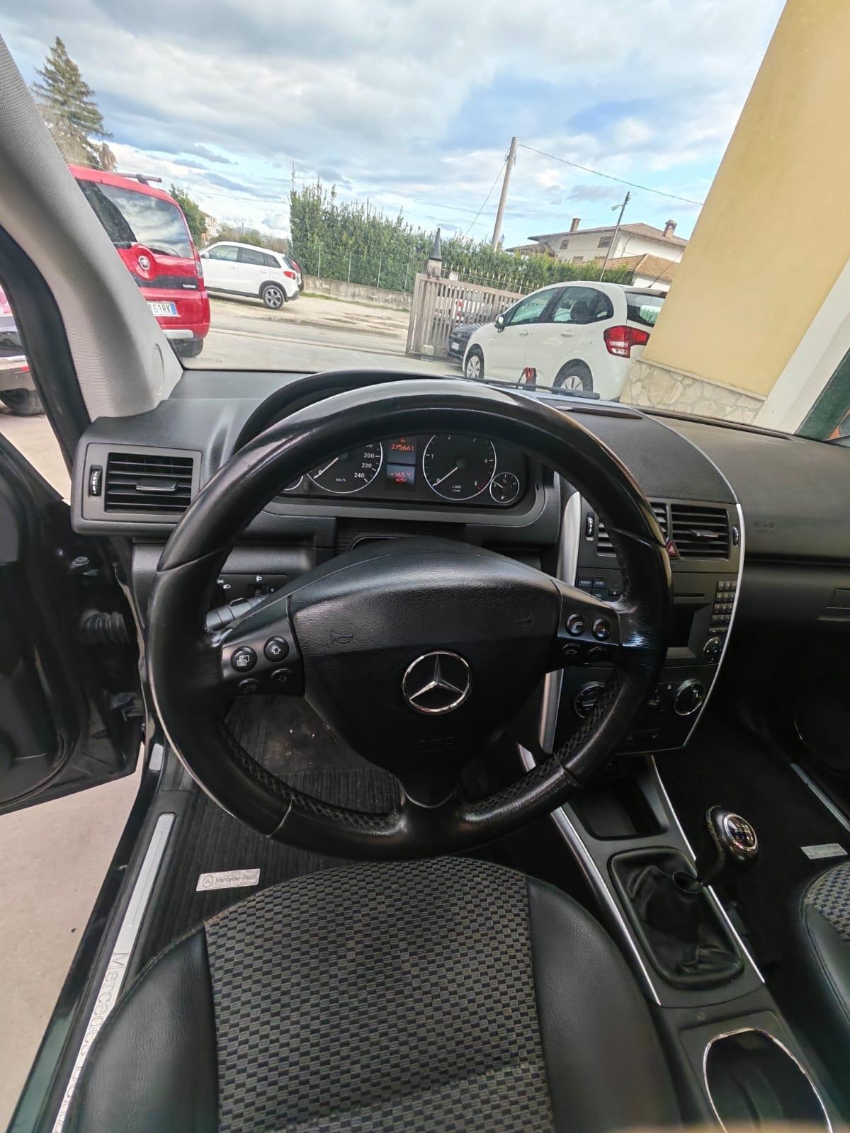 Mercedes-benz A 180 CDI Avantgarde garantita
