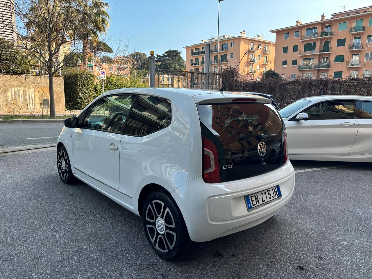 Volkswagen up! 1.0 75 CV 3p. high TAGLIANDI VW