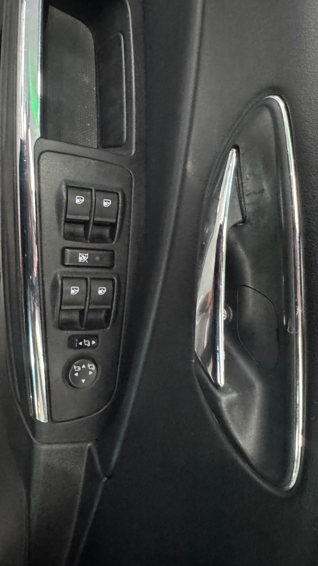 Lancia Delta 1.6 MJT DPF Gold-2012