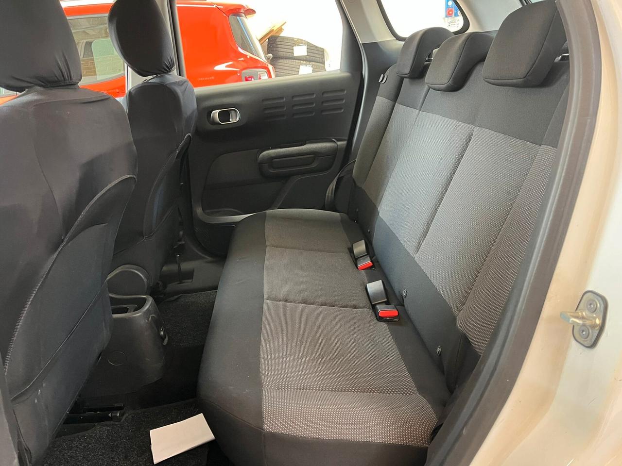 Citroen C3 Aircross BlueHDi 100 S&S Shine 2