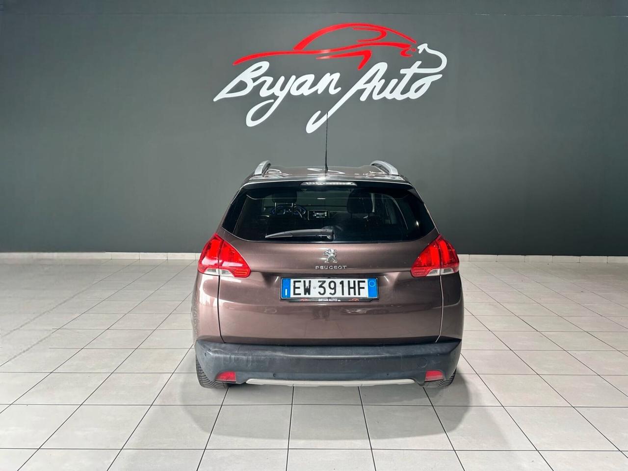 Peugeot 2008 1.6 e-HDi 115 CV Féline