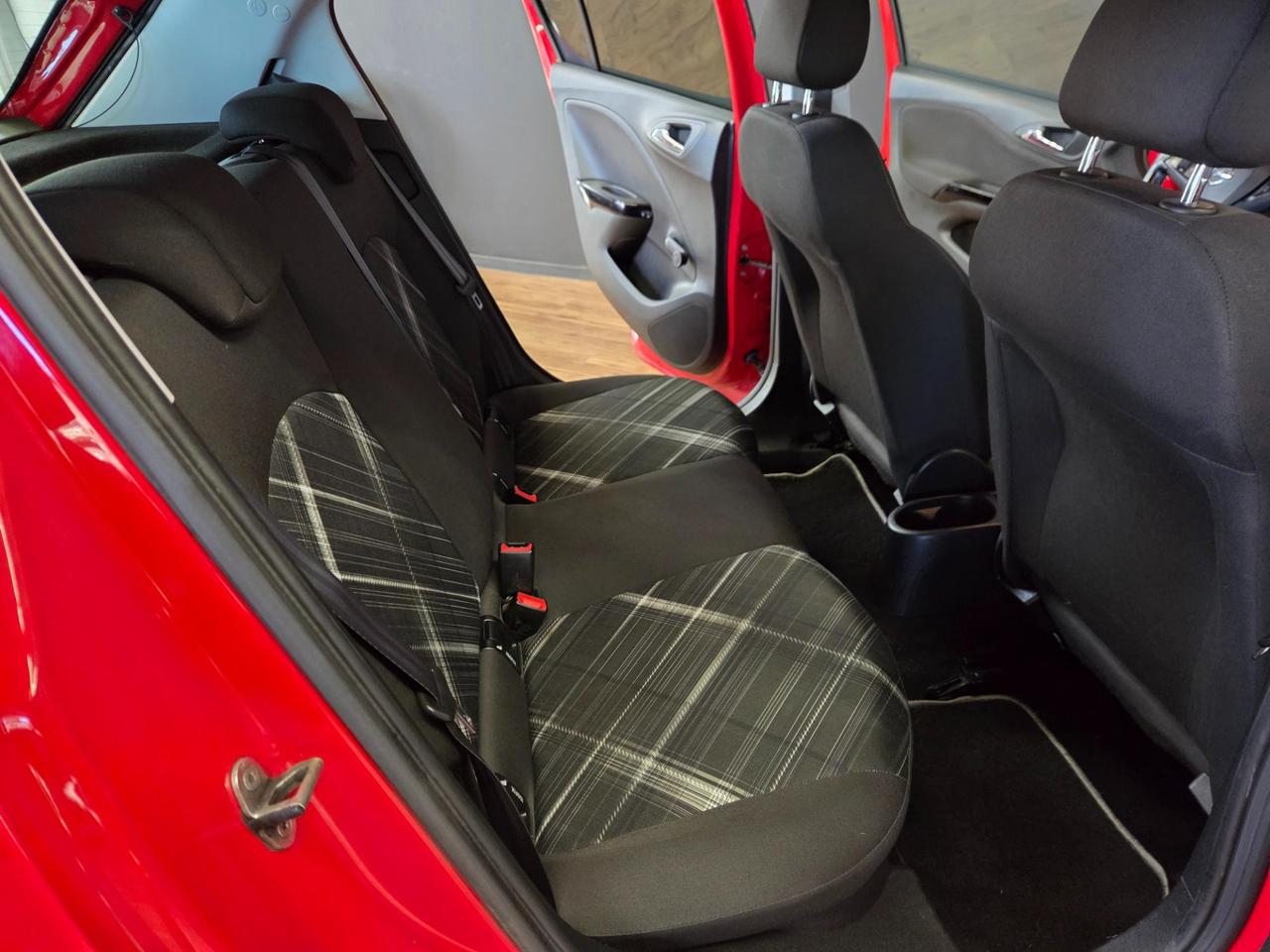 Opel Corsa 5 Porte Corsa 5p 1.4 b-Color Gpl 90cv GPL NUOVO