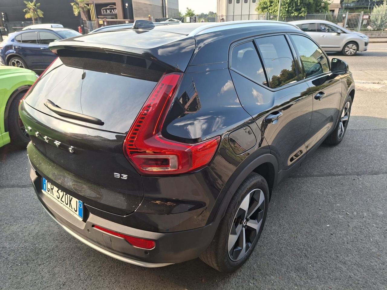 Volvo XC40 B3 automatico Core AUTOCARRO N1 5 POSTI!
