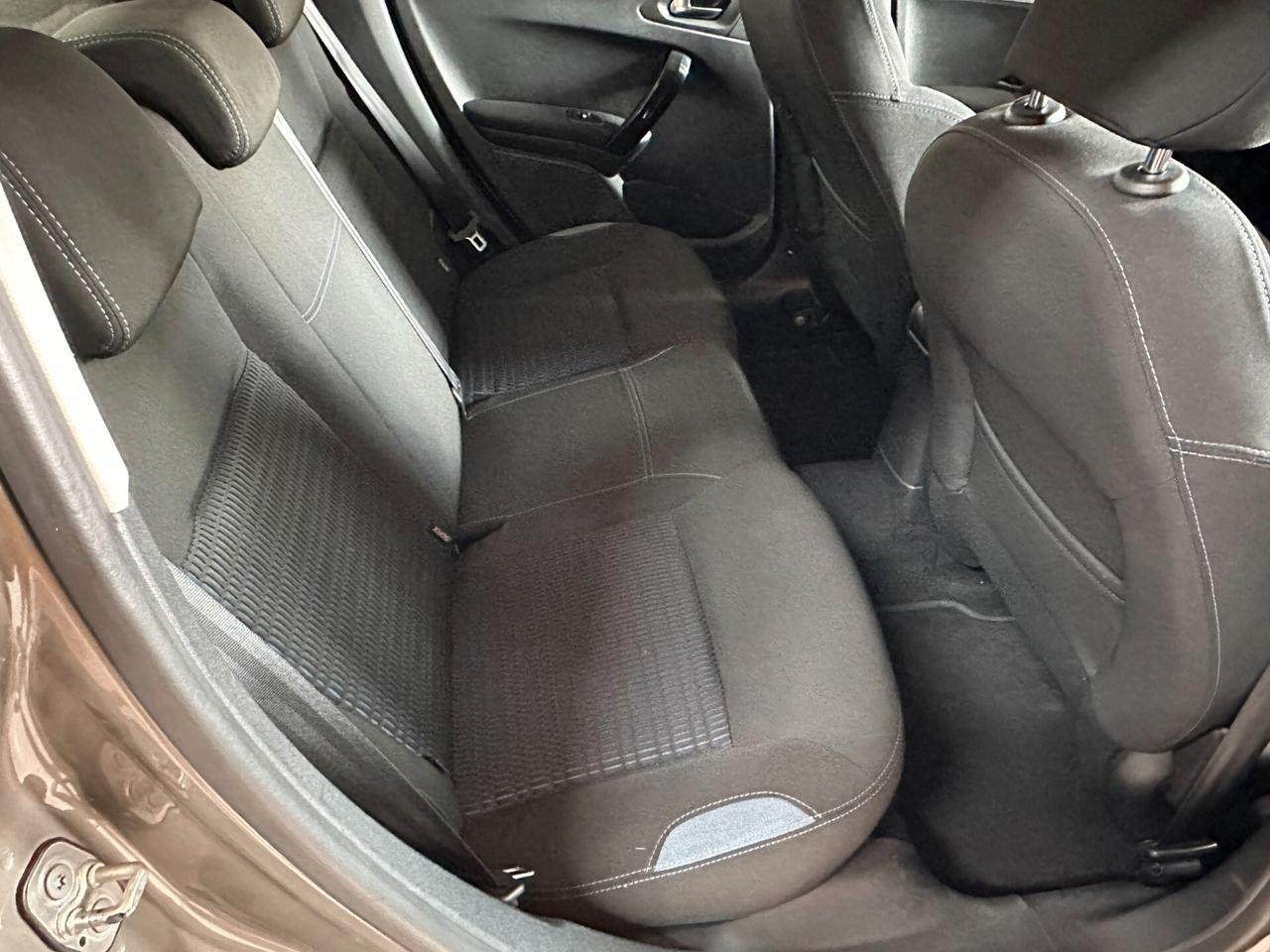 Peugeot 208 1.2 VTi 82 CV 5 porte Allure