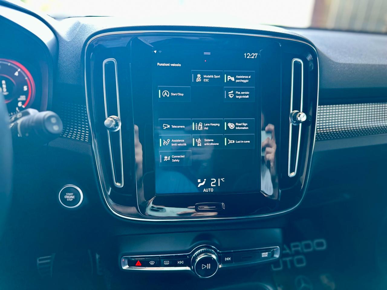 Volvo XC40 2.0 D4 R-Design 190cv AWD | PREZZO PROMO