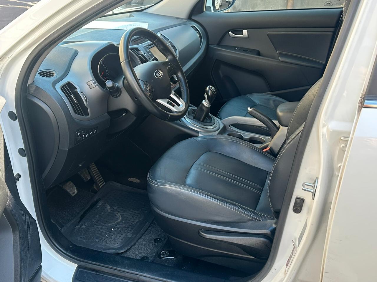 Kia Sportage 1.7 CRDI VGT 2WD high tech