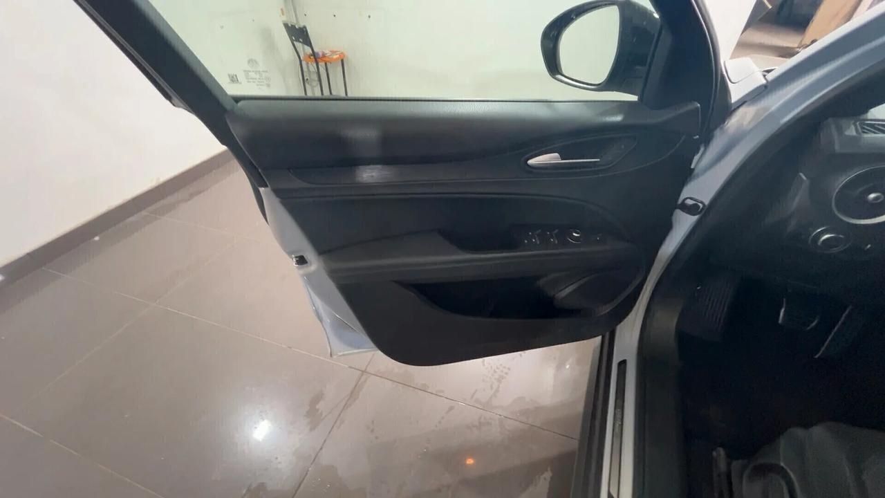 Alfa Romeo Stelvio 2.2 Turbodiesel 210 CV AT8 Q4 Super SU ORDINAZIONE