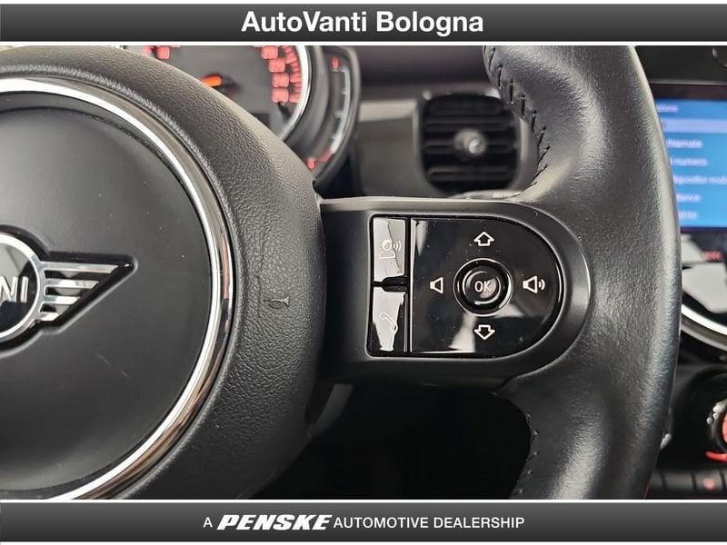 MINI Mini 5 porte Mini 5p 1.5 One Essential 102cv auto