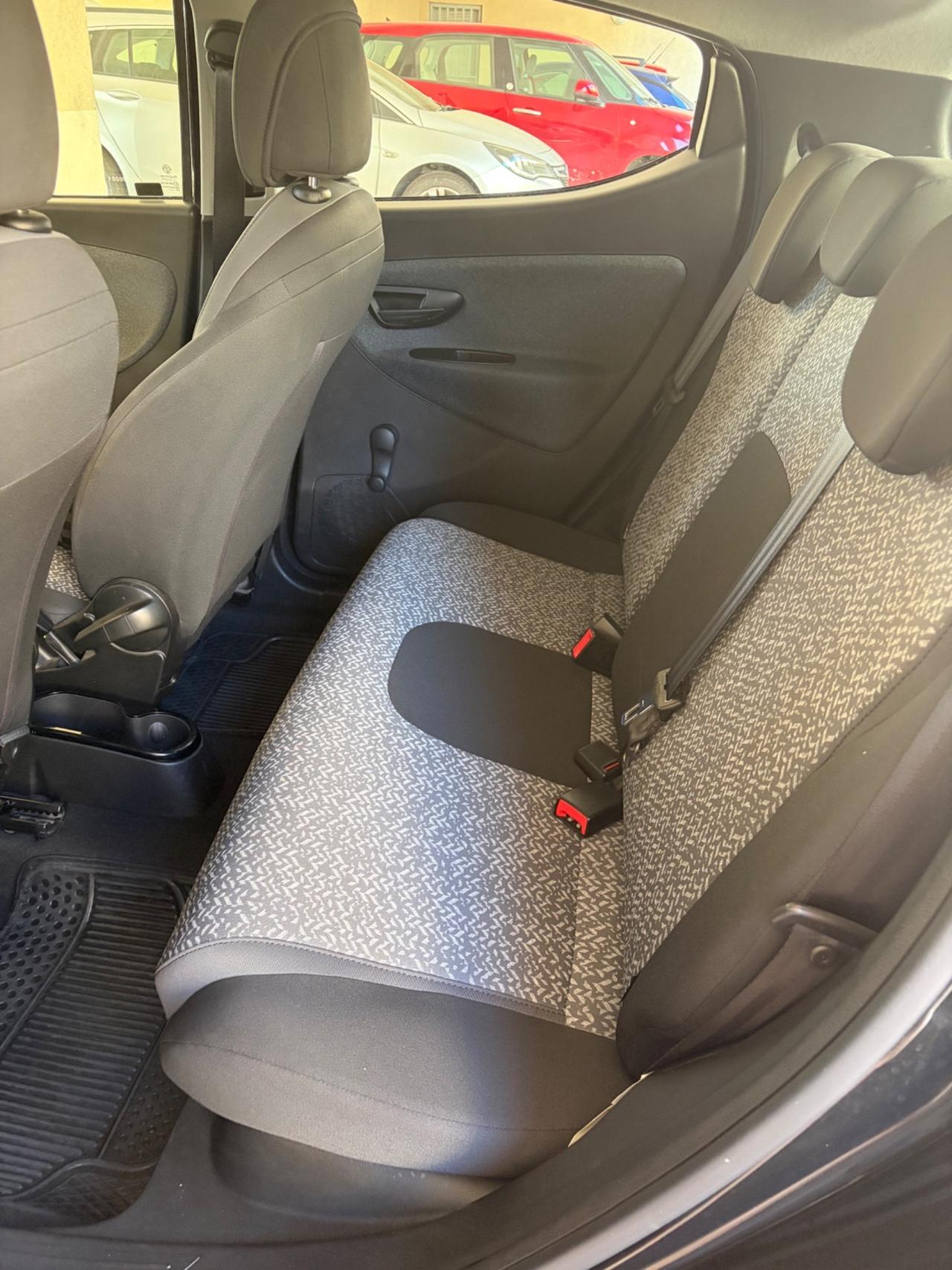 Lancia Ypsilon 1.2 69 CV 5 porte S&S Elefantino Blu