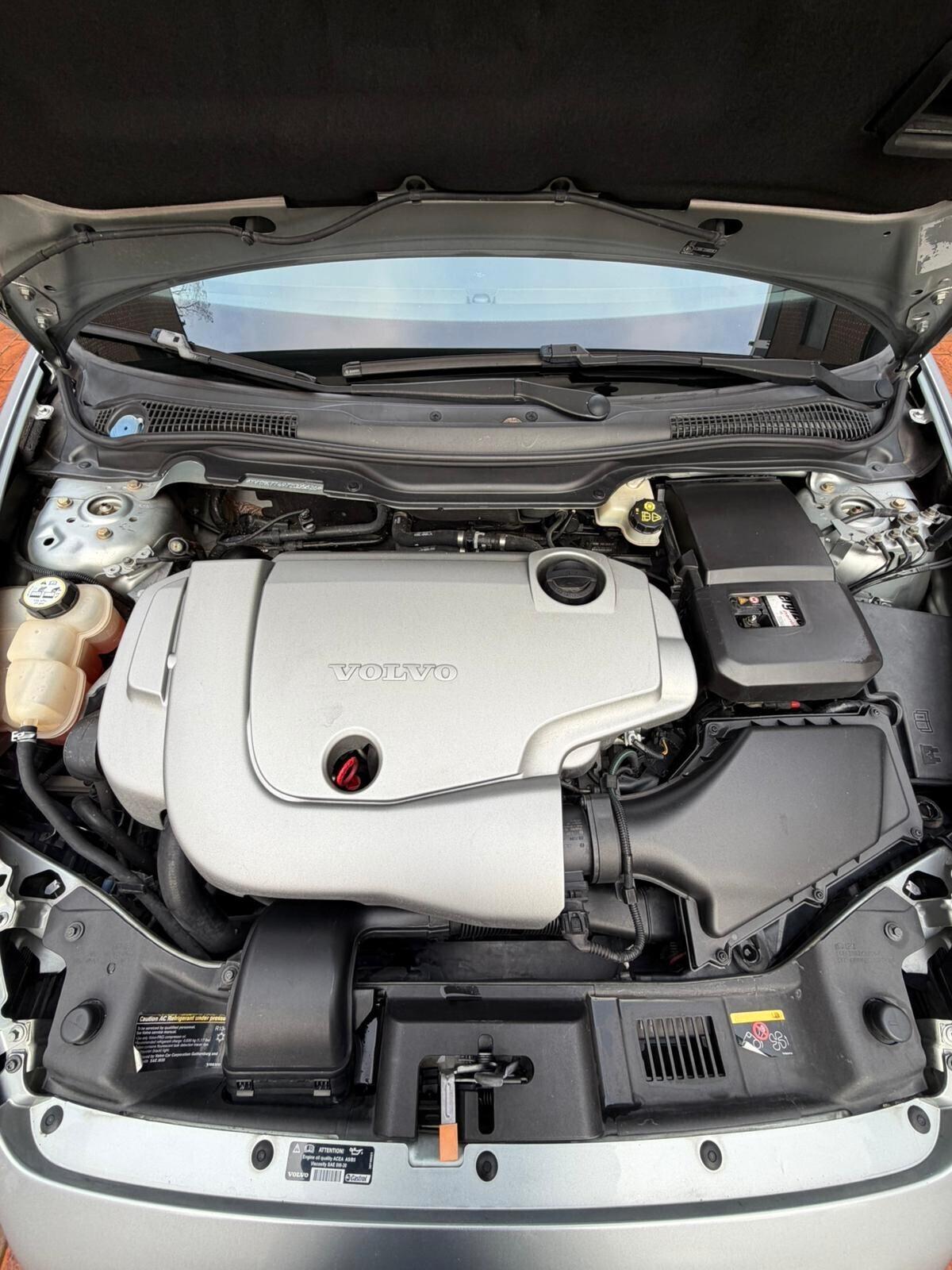 Volvo C30 2.4 D5 aut. R-DESIGN