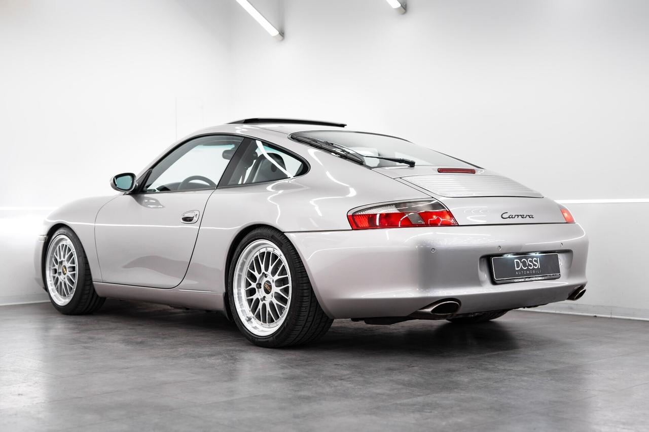 Porsche 911 Carrera cat Coupé