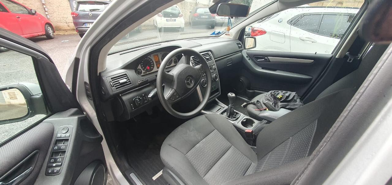 Mercedes-benz B 180 B 180 BlueEFFICIENCY Premium