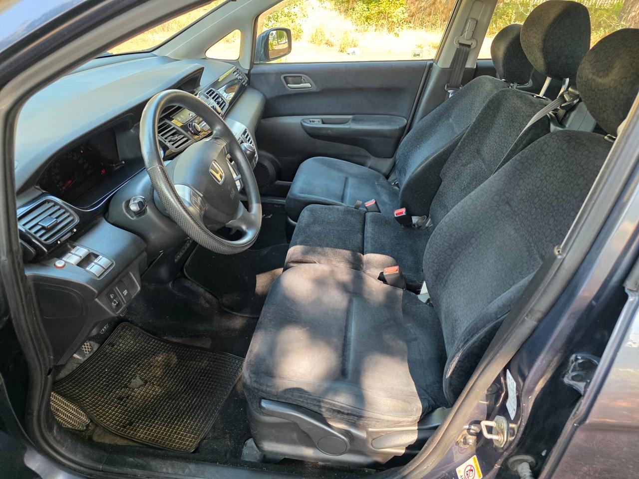Honda FR-V 2.2 16V i-CTDi Executive