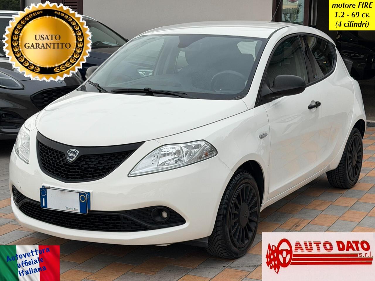 Lancia Ypsilon 1.2 69 cv. ELEFANTINO BLU